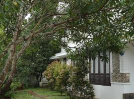 Willy's Home Stay, Hotel in Parūr