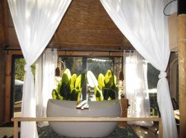 Lakajų Resort, hotelli kohteessa Molėtai