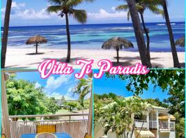 VILLA Ti Paradis ANSE DES ROCHERS, hotel em Saint-François