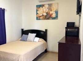 Hotel North Beach Club, hotel v destinaci Puerto Castilla