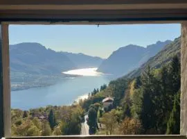 Finestra sul Lago Bellagio