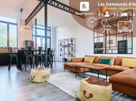 Le Charlie Chaplin - Les Demeures d'Adrien, hotel in Roubaix