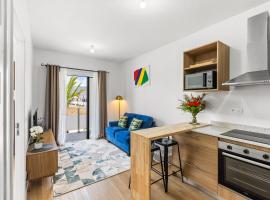 Belle Vie Tamarin Apartment, hotel i Tamarin