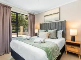 Sandy Bay C5 by Host Agents