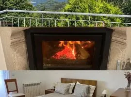 Casa de Casarelhos - Lareira com lenha - Vistas rio e serra - Gerês