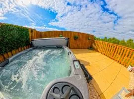 Newmore Highland Pods with Hot Tubs on NC500