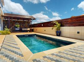 Aryna Apartments, Hotel in Goodlands