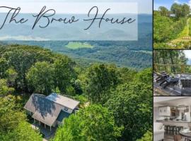 The Brow House with stunning views, hotel din Lookout Mountain