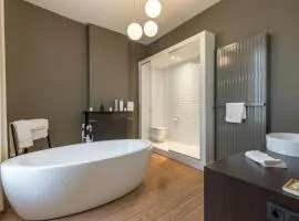 DeuxHommes B&B Massage & Spa