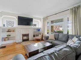 Dog-Friendly Lakewood Stay Near Cleveland & Lake