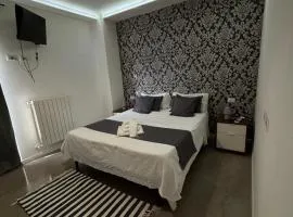 Conte Durini Apartments & Rooms