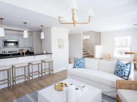 May River Breeze! 3-Story Townhouse in Old Town's Promenade, hotel em Bluffton