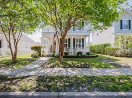 Saltee Cove Coastal Getaway - Charming 3 Bedroom/25 Bath Lowcountry Cottage, hotel em Bluffton