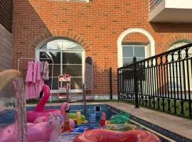 شاليه زاويه لندن