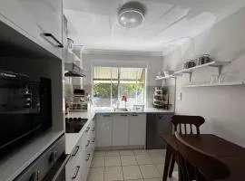 UQ 舒适3人间 10mins walk Q3