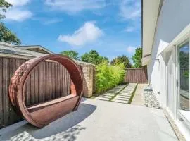 Spacious 3BR Oasis Pool Fire Pit & Family Fun