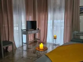 Aghia Marina, Aegina Studio