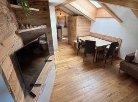 Pragma Apartments - Wood Lodge Predazzo, ξενοδοχείο σε Predazzo