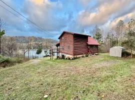 Watauga Lake Retreat Cozy family cabin Sleeps 8