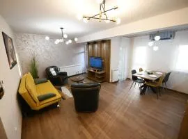 Cristal Palace Suites 004