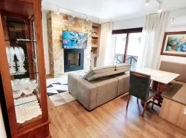 No Coração de Gramado! Faça tudo a pé. Reformado!