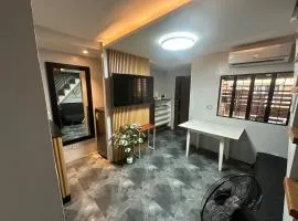 Cozy Modern Apartment Staycation Spot