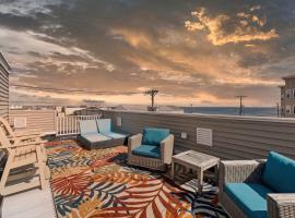 Ocean Hideaway Rooftop Deck Fireplace, ξενοδοχείο σε Salisbury Beach