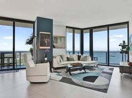 Edgewater Penthouse Retreat with Bay Views, hotel v Miami