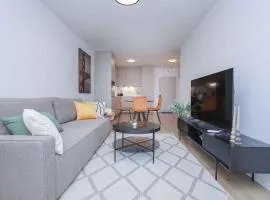 Modern Apartment near Lake & Free parking & Easy City Access