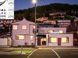 Luxe Suites & Apartments, hotel in Queenstown