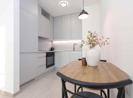 Apartment near Airport - Balcony & Free Parking, hotel i M R Stefanik