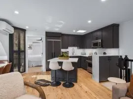 Aspen Townhouse West Unit 1, Fully Renovated and Steps from Downtown