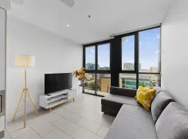 Stylish 1BR Valley Stay with Secure Car Park