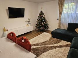 Urban Holiday Retreat, villa em Craiova