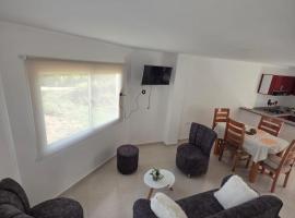 Apartamento familiar, tranquilo, hotel in Curití