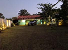 Rancho Arizona, hotel v destinaci Avaré