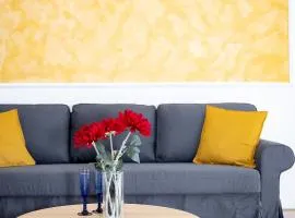 Stylish Central Apartment with Free Parking