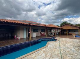 Your private paradise 4 suites in Hidrolândia GO, hotel in Hidrolândia