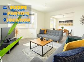 Quite Contractor Stay with Private Driveway, hotel v destinaci Hartlepool