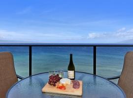 Mahana 1008 · MA 1008 Luxury BeachFront Condo, hotel in Kahana