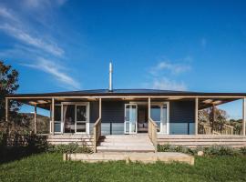 Weld Cottage - Sustainable lifestyle property, hotel in New Plymouth