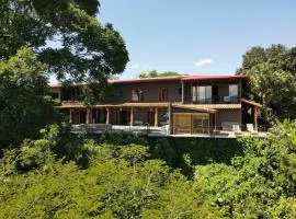 Private Wellness Home Sauna, Jacuzzi &Cold Plunge