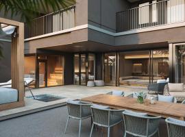 edit x seven SETOUCHI SHODOSHIMA, hotel with hot tubs in Shodoshima