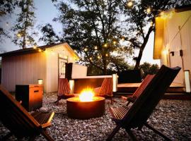 Yosemite get away, Private Hot Tub, Great Views, Close to South Gate, hôtel à Oakhurst