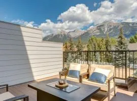 Stunning Modern 2BR Unit in Downtown Canmore