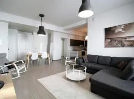 Central and Spacious Apartment for 4