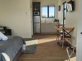 Katelyn Studio Rural Lake Taupo