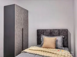 Single Room R&F Princess Cove Shared Common Space