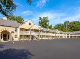 Days Inn by Wyndham Canton