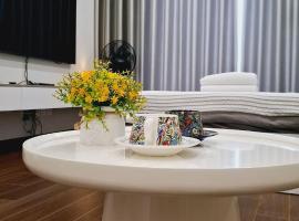 Hanoi Homestay Vinsmart City Monthly Booking sale, hotel en Phú Thú